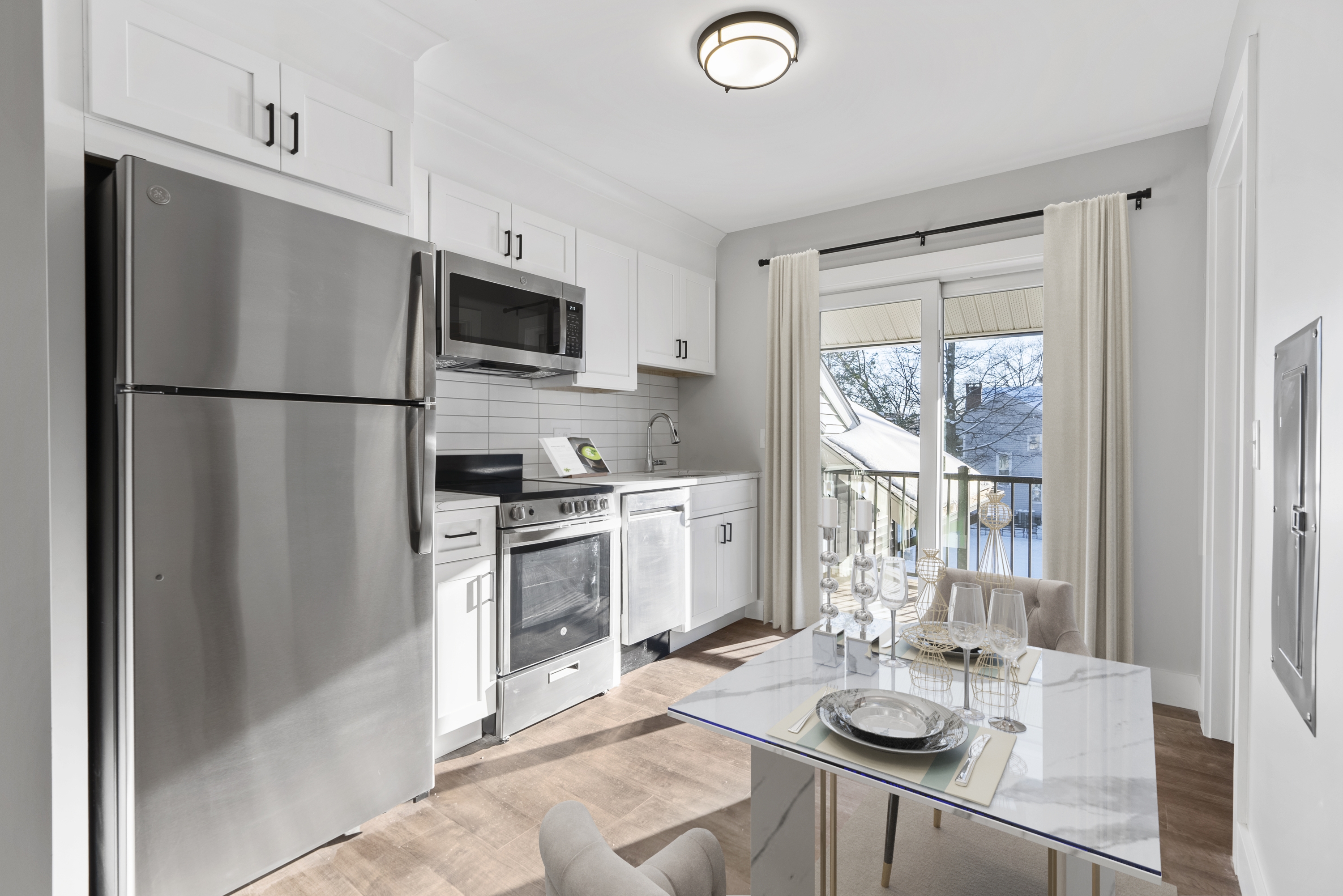 969 Hopmeadow Street - 304